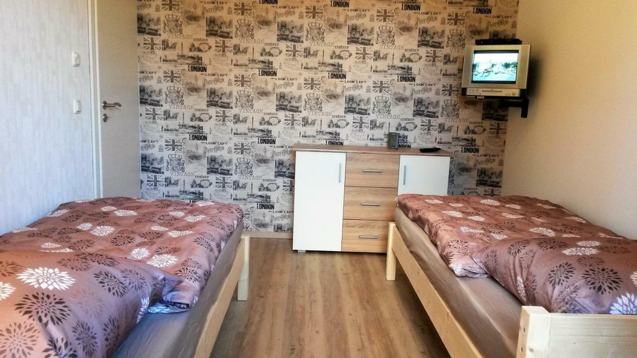 Ferienhaus Chrissy Loissin 외부 사진